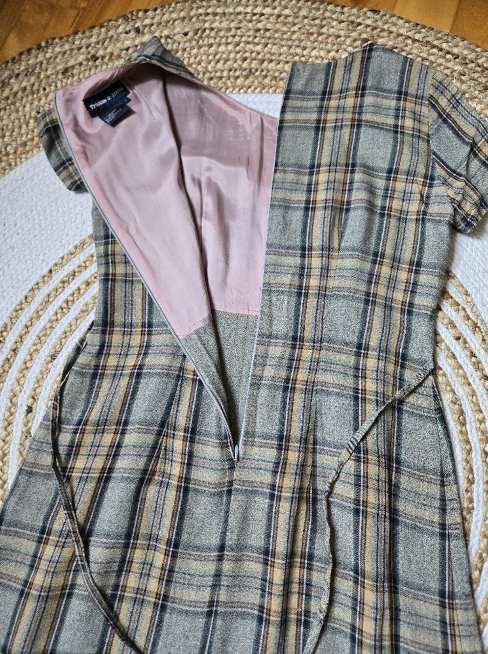 Tristan & Iseut Vintage 90s Plaid Shift Dress Preppy Schoolgirl Dark Academia 7 - Picture 7 of 16